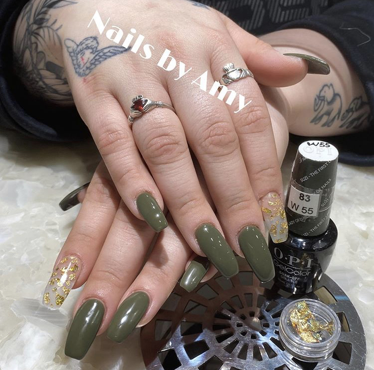 DP - W55 The First Lady of Nails - Flakes